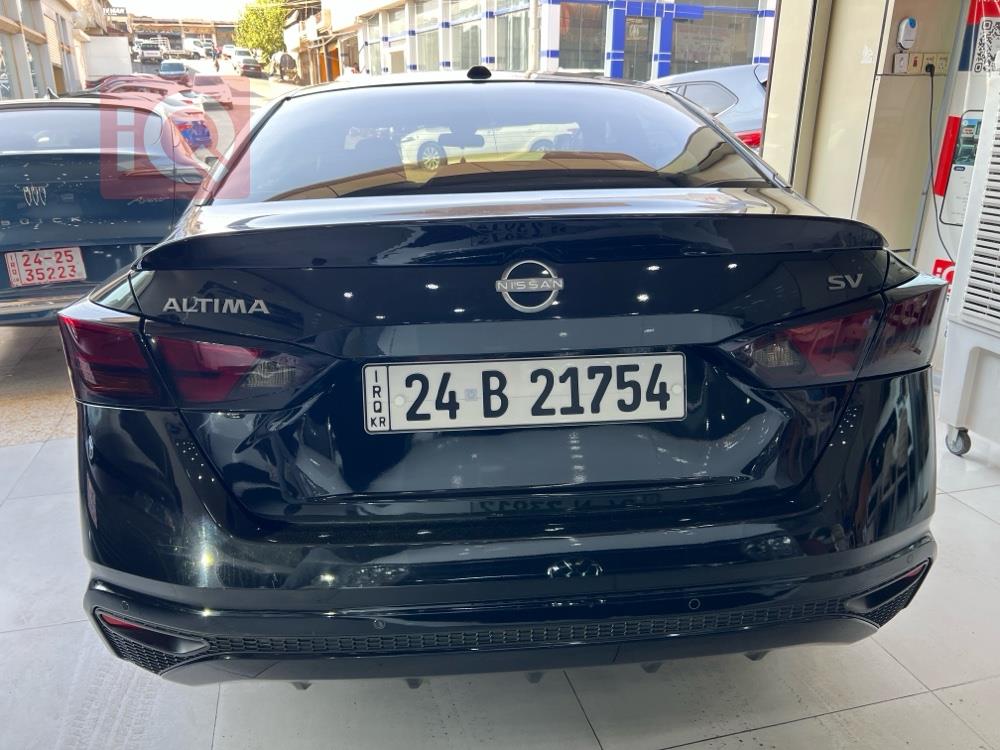 نیسان ئەلتیما